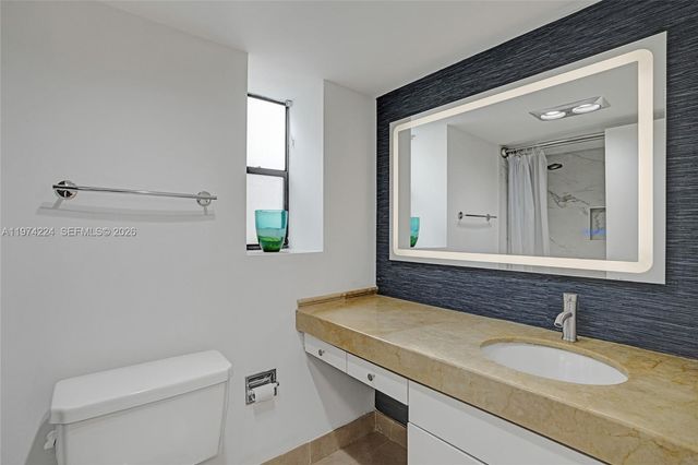 20291 NE 30th Ave 112, Aventura, FL 33180