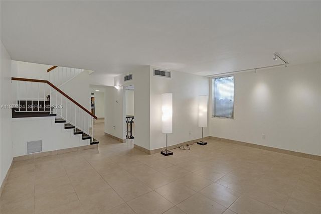 20291 NE 30th Ave 112, Aventura, FL 33180