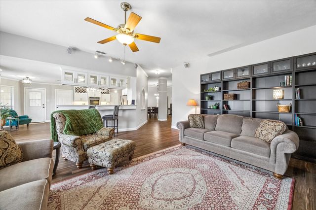 406 Smith Lane, League City, TX 77573