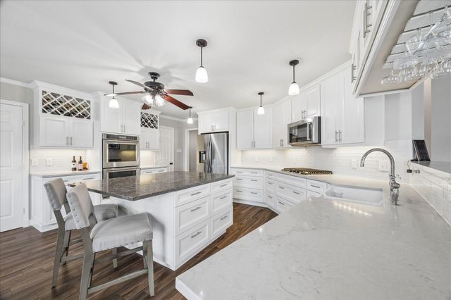 406 Smith Lane, League City, TX 77573