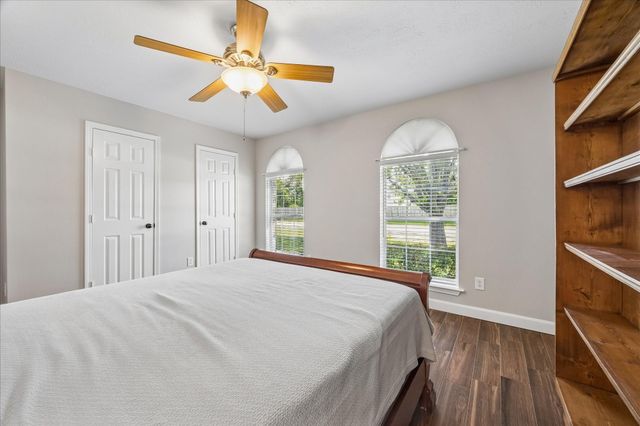 406 Smith Lane, League City, TX 77573
