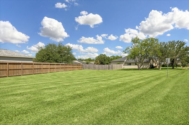 406 Smith Lane, League City, TX 77573