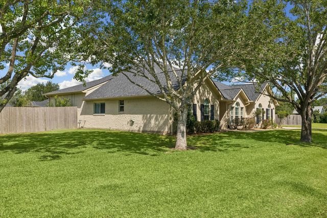 406 Smith Lane, League City, TX 77573