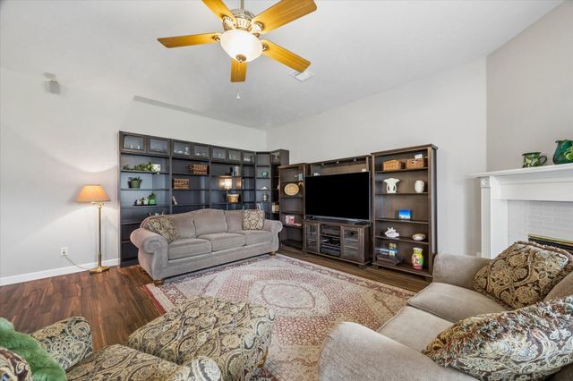 406 Smith Lane, League City, TX 77573