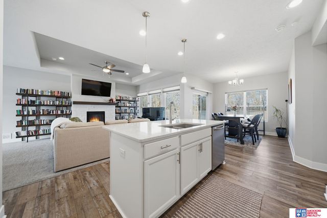 20608 Camelback Avenue, Gretna, NE 68028