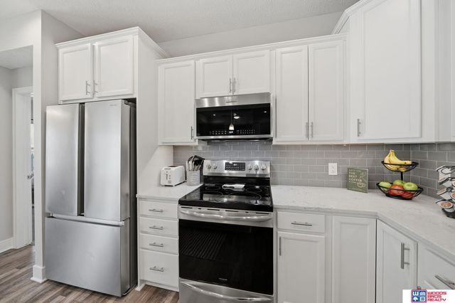 20608 Camelback Avenue, Gretna, NE 68028