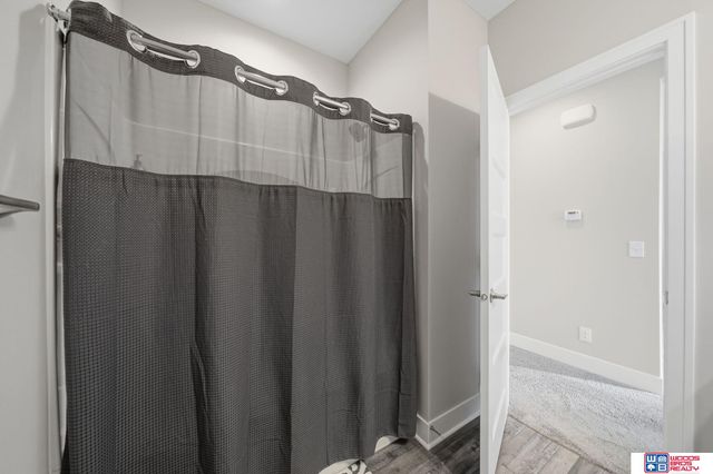 20608 Camelback Avenue, Gretna, NE 68028