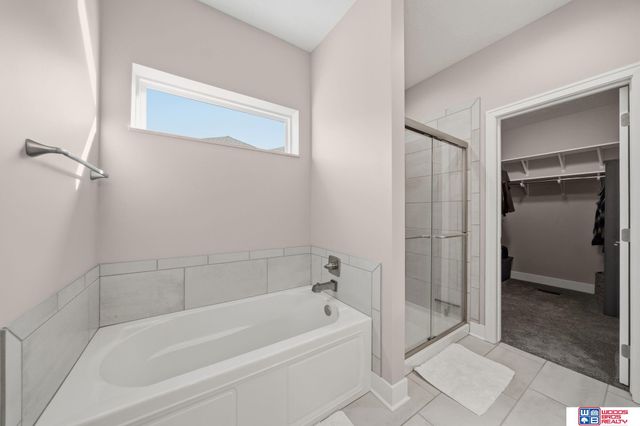 20608 Camelback Avenue, Gretna, NE 68028