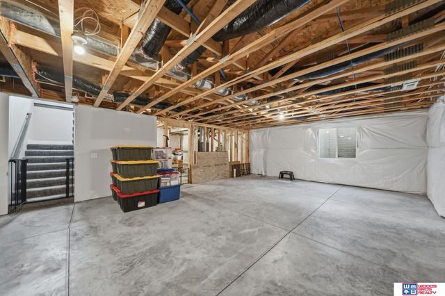 20608 Camelback Avenue, Gretna, NE 68028