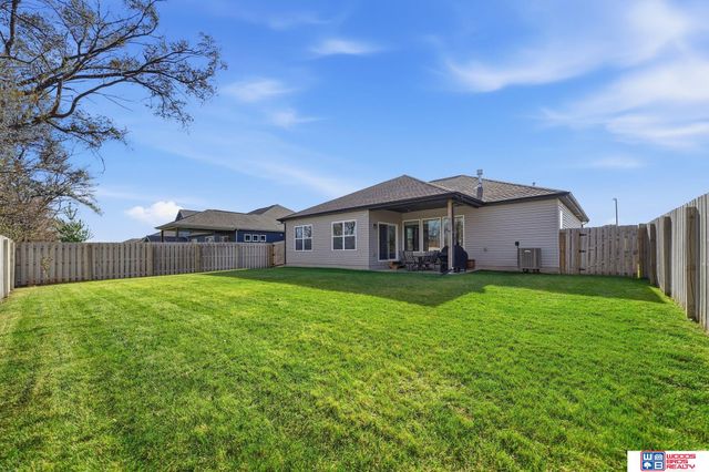 20608 Camelback Avenue, Gretna, NE 68028