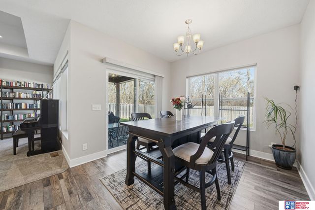 20608 Camelback Avenue, Gretna, NE 68028