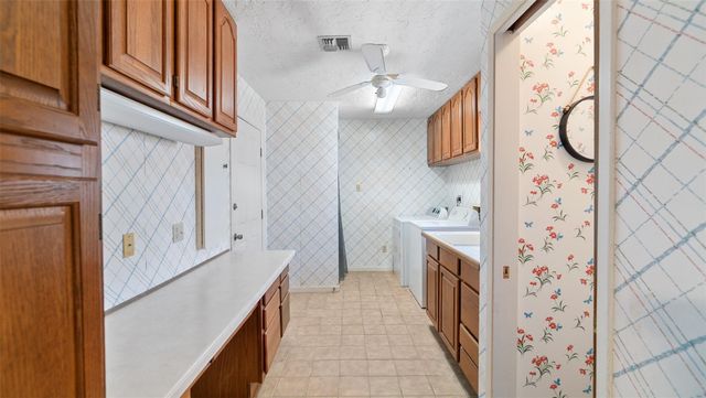 3412 Fairway Drive, Wharton, TX 77488