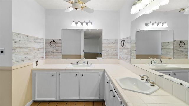 3412 Fairway Drive, Wharton, TX 77488