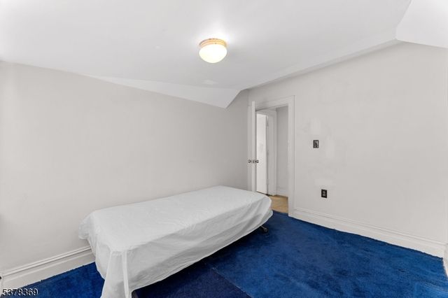 78 Girard Pl, Newark City, NJ 07108