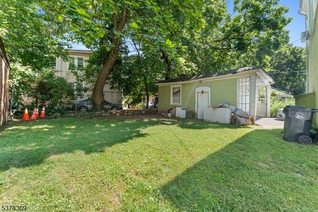 78 Girard Pl, Newark City, NJ 07108