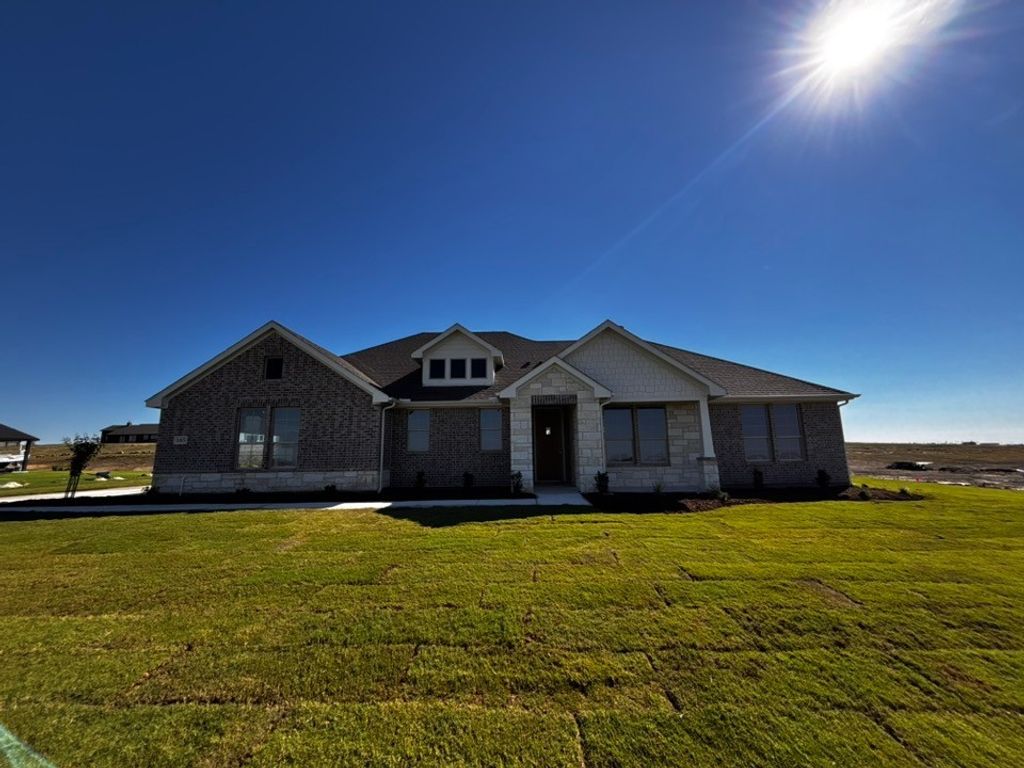 165 Big sky Road, Decatur, TX 76234