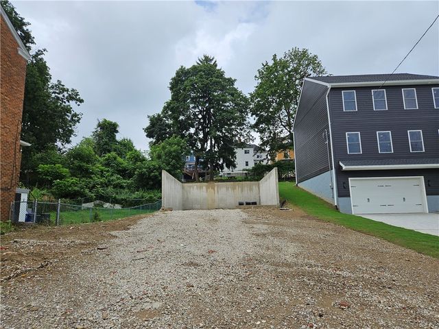 219 Wilbert, Mt Washington, PA 15211