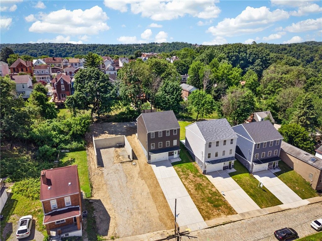 219 Wilbert, Mt Washington, PA 15211
