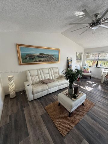 10670 SW 156th Pl 308, Miami, FL 33196