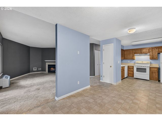 8720 Sw TUALATIN Rd 210, Tualatin, OR 97062