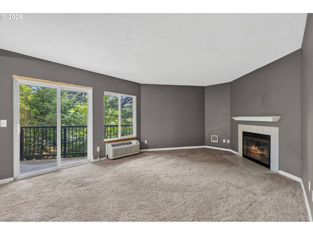 8720 Sw TUALATIN Rd 210, Tualatin, OR 97062