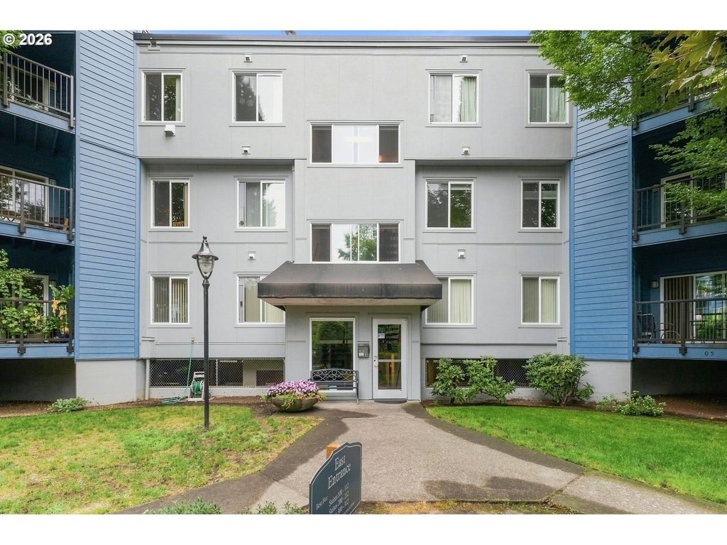 8720 Sw TUALATIN Rd 210, Tualatin, OR 97062