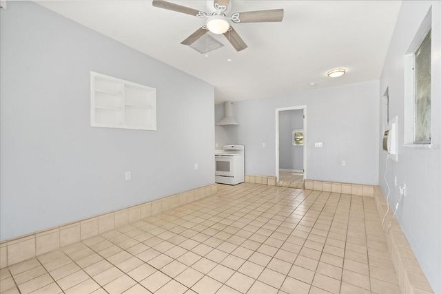 2906 E GRANT AVENUE, Orlando, FL 32806