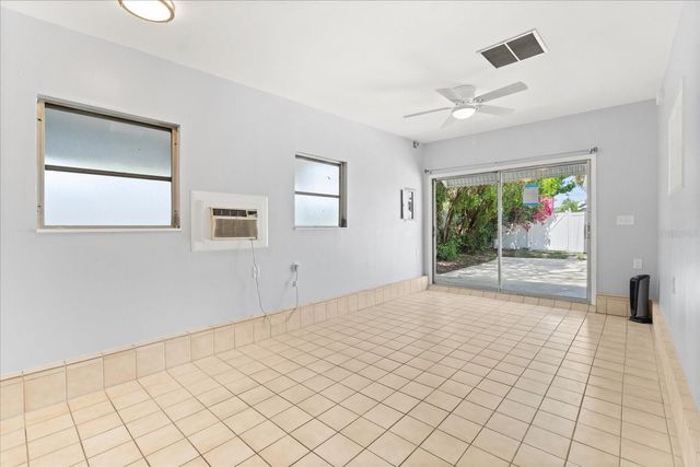 2906 E GRANT AVENUE, Orlando, FL 32806