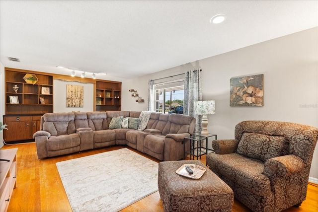 2906 E GRANT AVENUE, Orlando, FL 32806