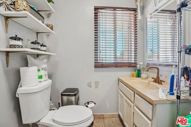 746 E 32nd Street, Los Angeles, CA 90011