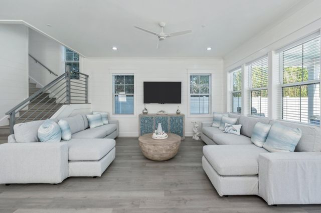 4553 Luke Avenue, Destin, FL 32541