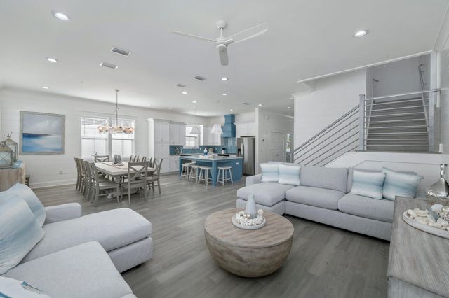 4553 Luke Avenue, Destin, FL 32541