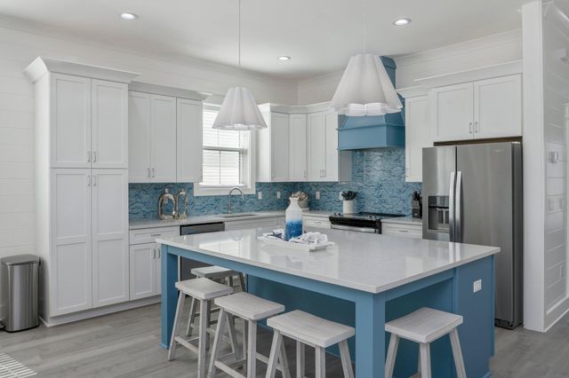 4553 Luke Avenue, Destin, FL 32541