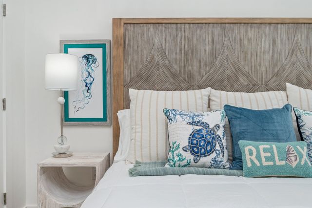 4553 Luke Avenue, Destin, FL 32541