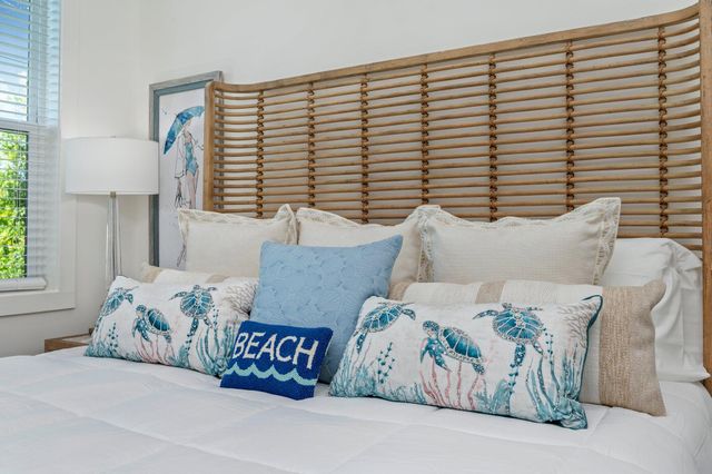 4553 Luke Avenue, Destin, FL 32541