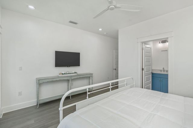 4553 Luke Avenue, Destin, FL 32541