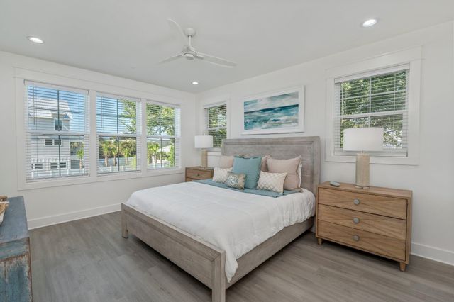 4553 Luke Avenue, Destin, FL 32541