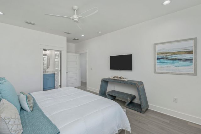 4553 Luke Avenue, Destin, FL 32541