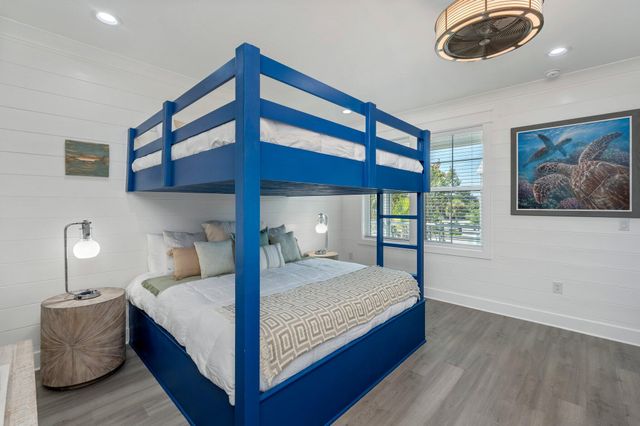 4553 Luke Avenue, Destin, FL 32541