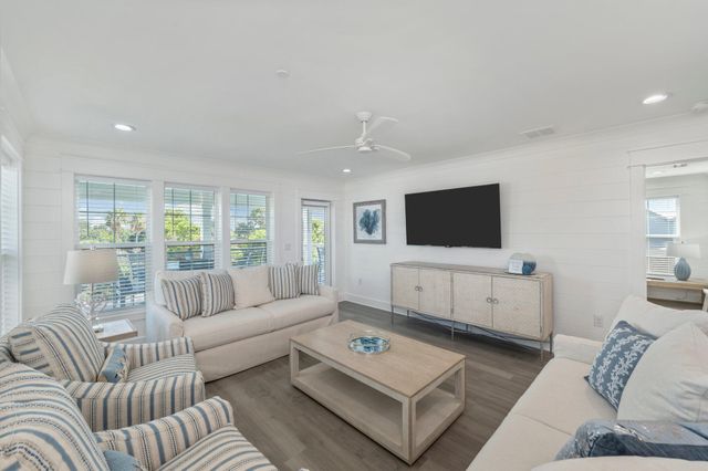 4553 Luke Avenue, Destin, FL 32541