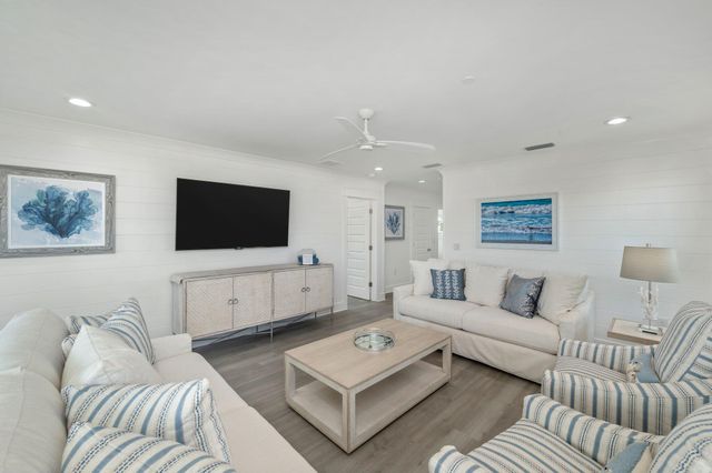 4553 Luke Avenue, Destin, FL 32541