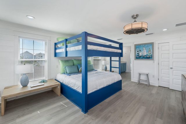 4553 Luke Avenue, Destin, FL 32541