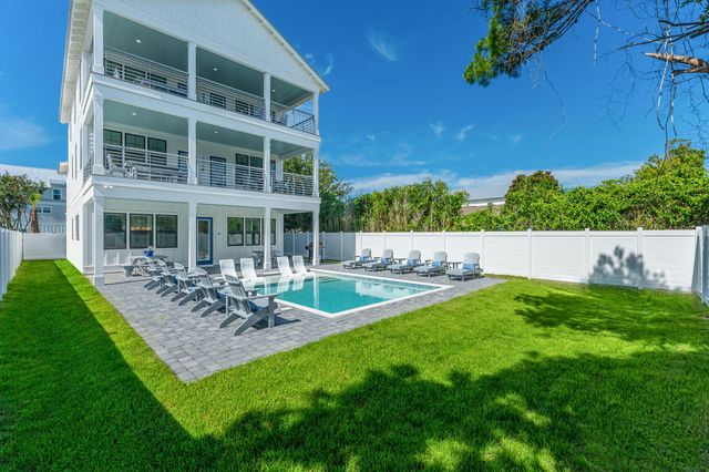 4553 Luke Avenue, Destin, FL 32541