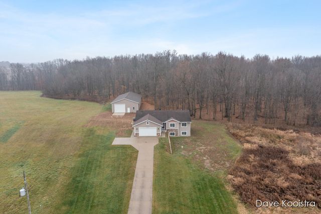 3905 Sunset View, Wayland, MI 49348