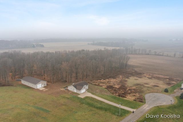 3905 Sunset View, Wayland, MI 49348