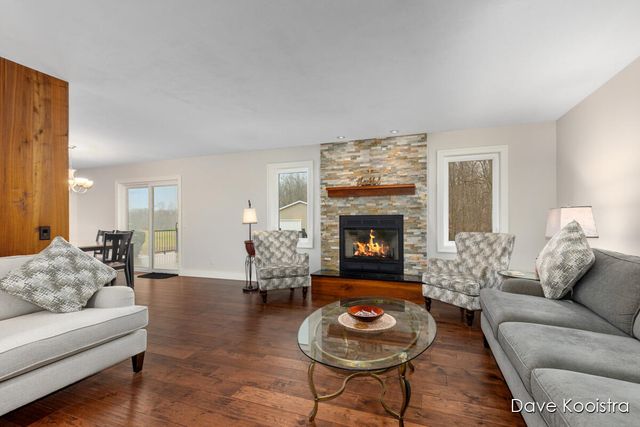 3905 Sunset View, Wayland, MI 49348