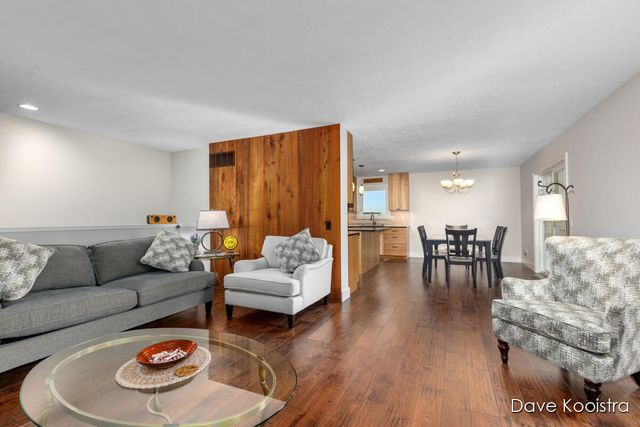 3905 Sunset View, Wayland, MI 49348