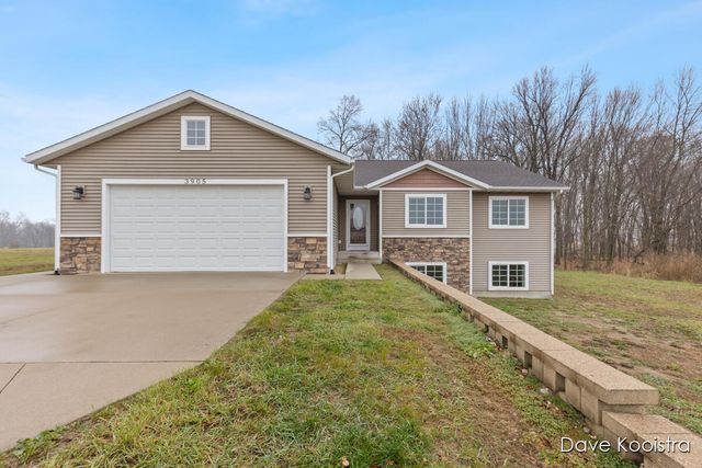 3905 Sunset View, Wayland, MI 49348