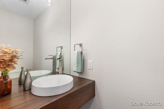 3905 Sunset View, Wayland, MI 49348