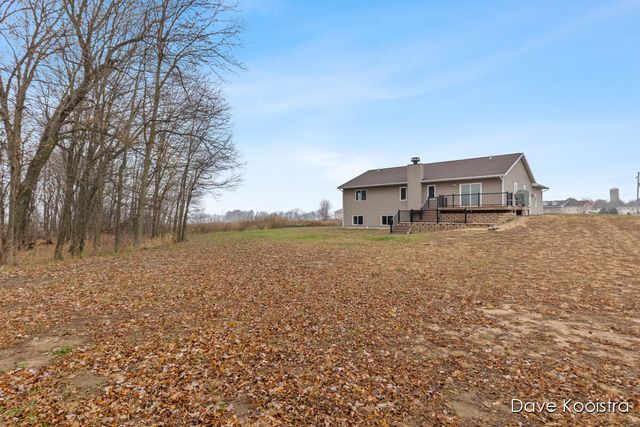 3905 Sunset View, Wayland, MI 49348